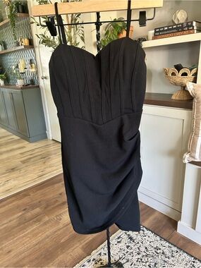 Windsor Black Sweetheart Dress adjustable straps